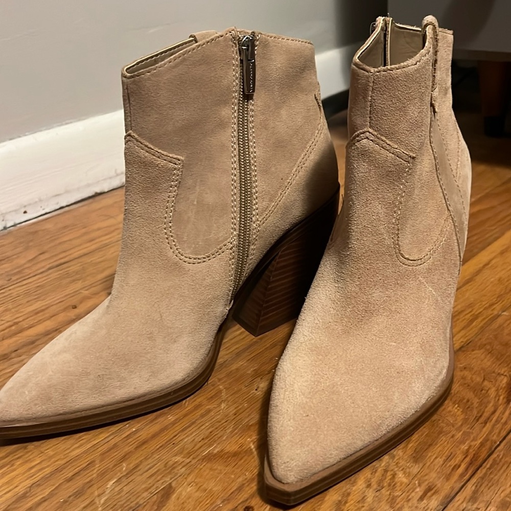 Vince Camuto tan leather booties